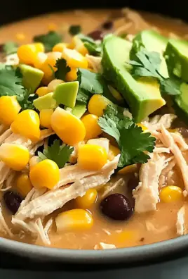 Crockpot White Chicken Chili – Easy, Creamy & Hearty