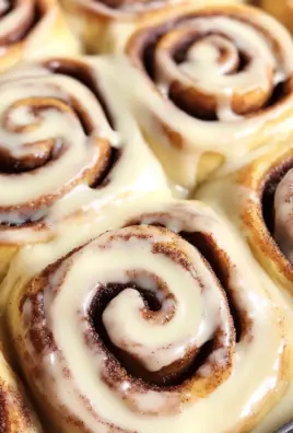 The BEST Soft And Easy Cinnamon Rolls Recipe